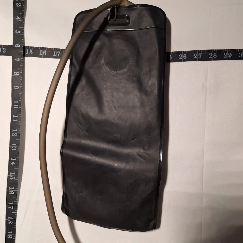 Vibedration Hydration Bladder (2 Liter?) - Used